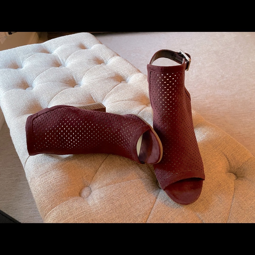 Francesca Collections shoes with back buckle